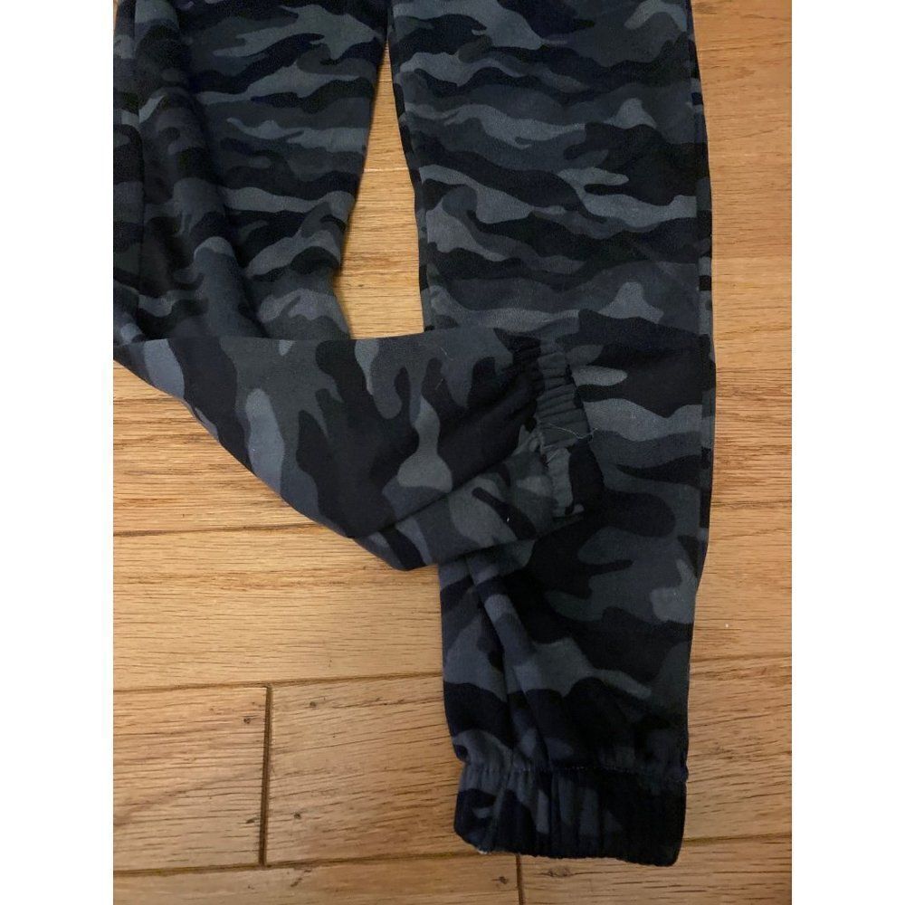 NWT Brooklyn Cloth women's dark camouflage elastic waist joggers size small - Picture 2 of 9